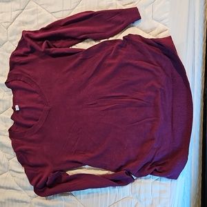 Old Navy Large Maternity Maroon Sweater